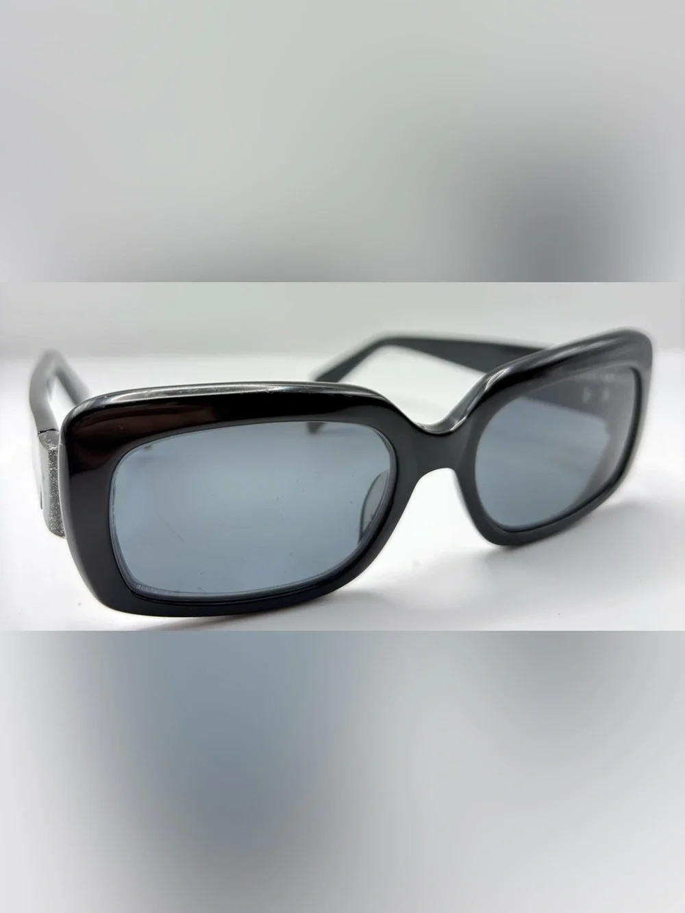 Vera Wang Black Oval Sunglasses Frames Only